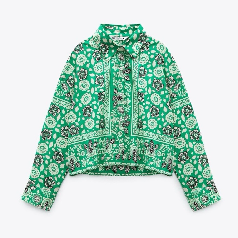 ZARA Top Bandana Print Cropped Button-Up Top Size XL (item #A13)